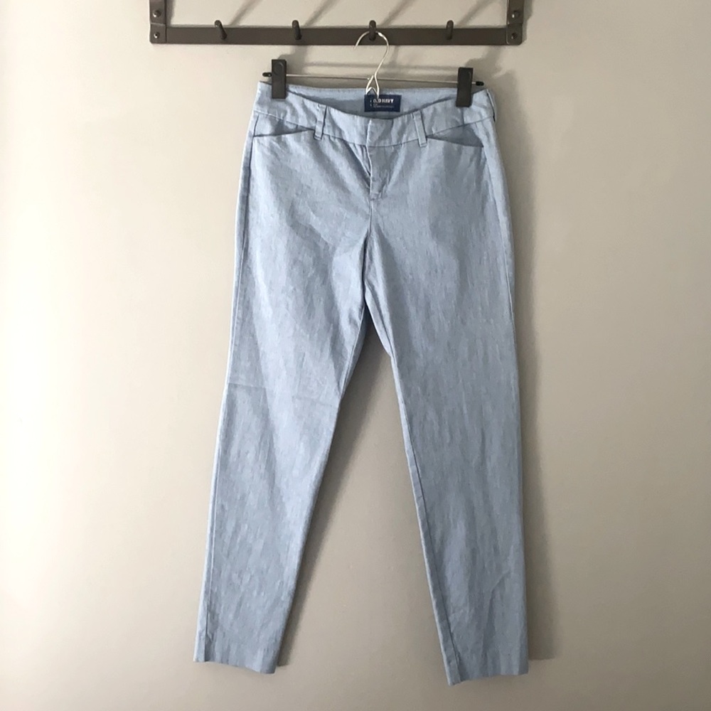 OldNavy light blue Pixie Pant. Size 2.